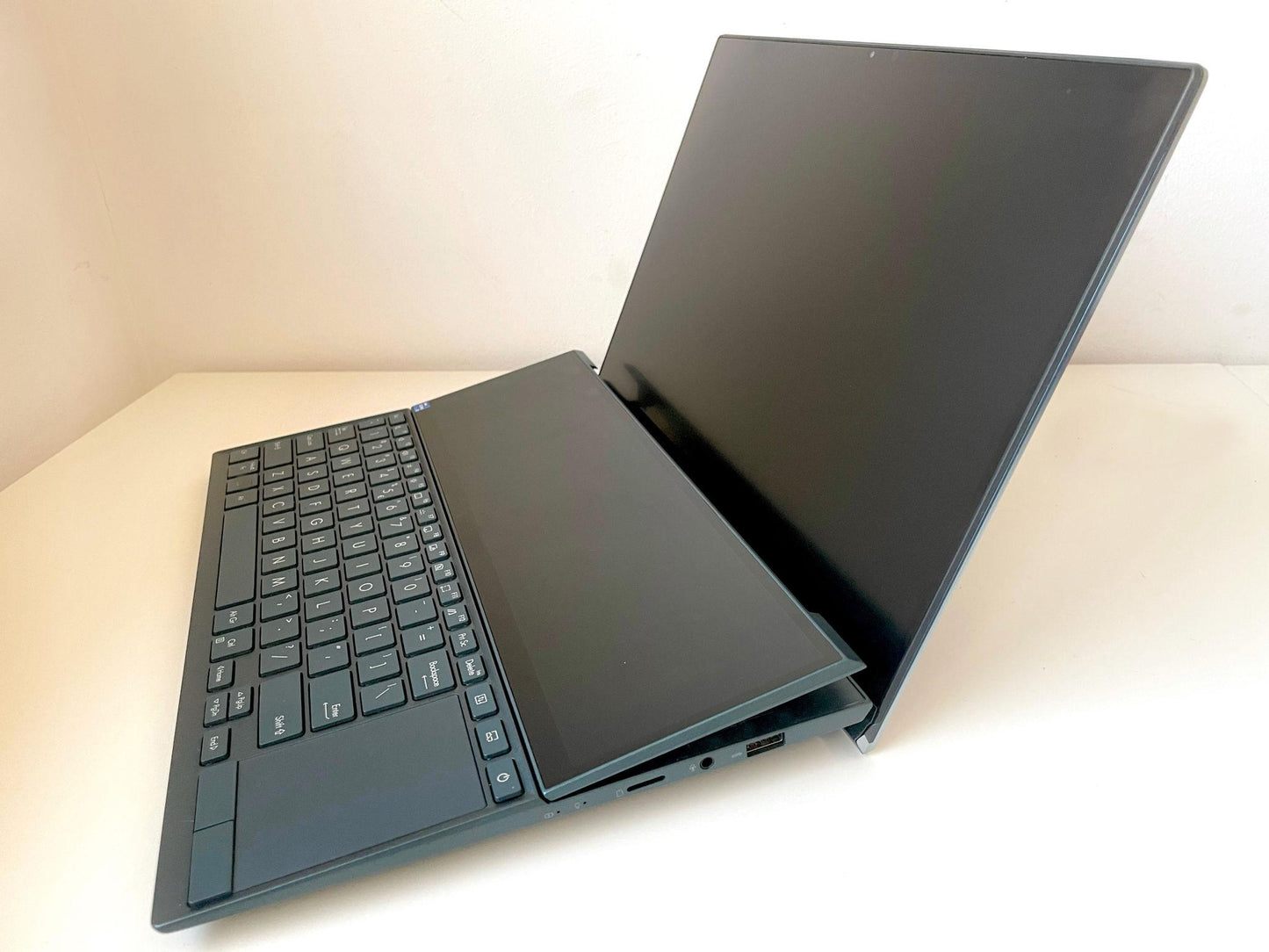 Custom Branded Dual-Screen Business Laptop | Intel Core i7 | 16GB RAM | 512GB SSD